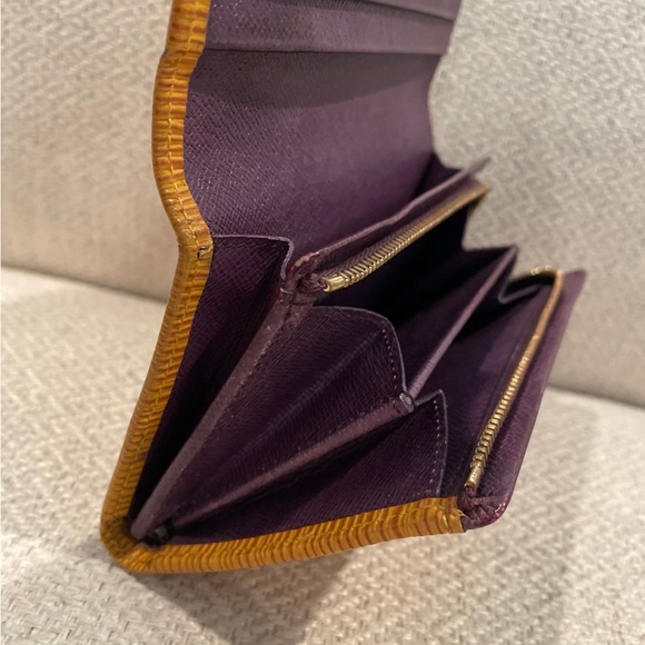 LOUIS VUITTON Epi Wallet Yellow Compact - Picture 7 of 12